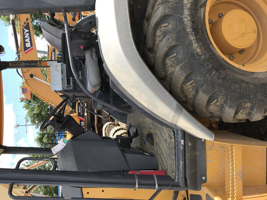 2019 John Deere 310LEP 4wd, Canopy, Standard dipper, ISO, Rear Auxiliary Hydraulics, Manual QC, 12”, 18”, and 24” buckets