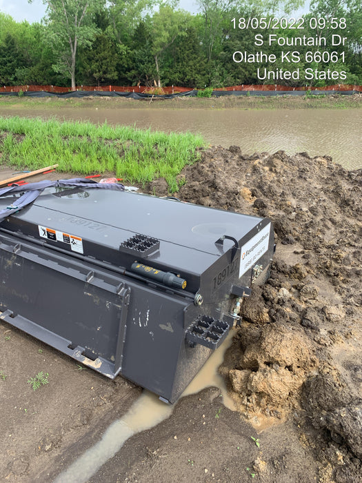 2021 PALADIN Sweepster SB72