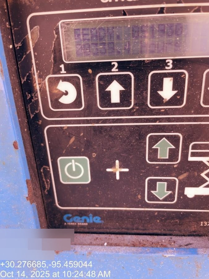 2017 Genie GS-1930 Genie GS-1930 Lift w/Fixed Rail and Chain Entry