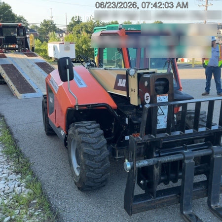 2025 JLG 519