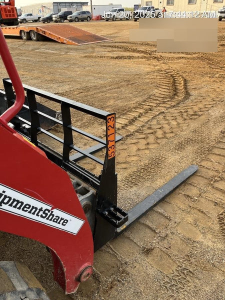 2025 ARROW MATERIAL HANDLING 48" Pallet Forks - Arrow