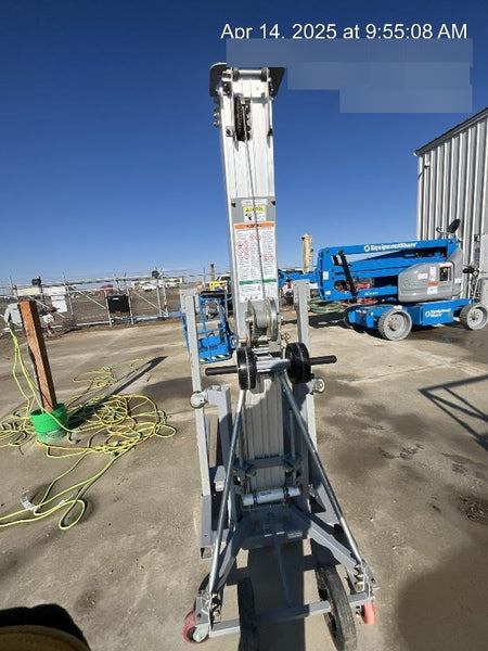 2023 GENIE SLC-24