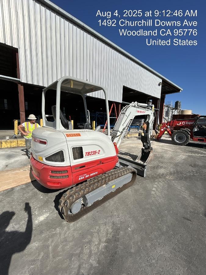 2025 TAKEUCHI TB235-2R