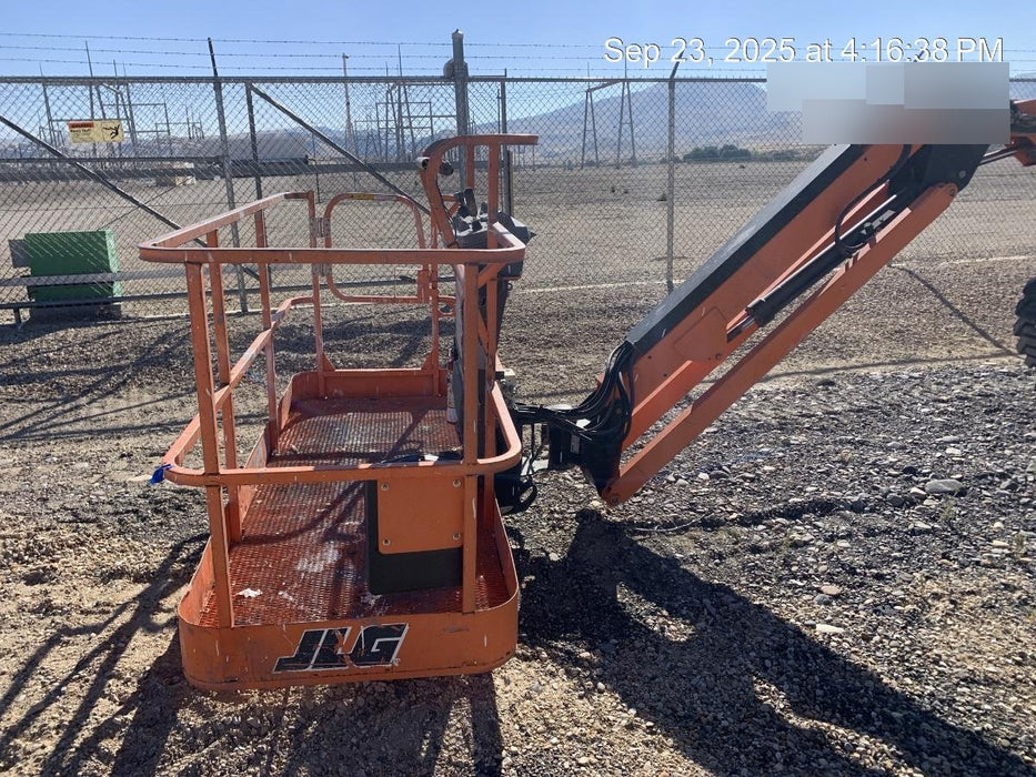 2019 JLG 600AJ