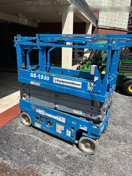 2020 Genie GS-1930 Solid Non Marking Tires, Beacon, Folding rails with half height swing gate