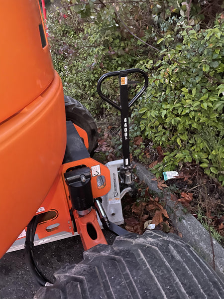 2021 STRONGWAY 4400 lb Pallet Jack