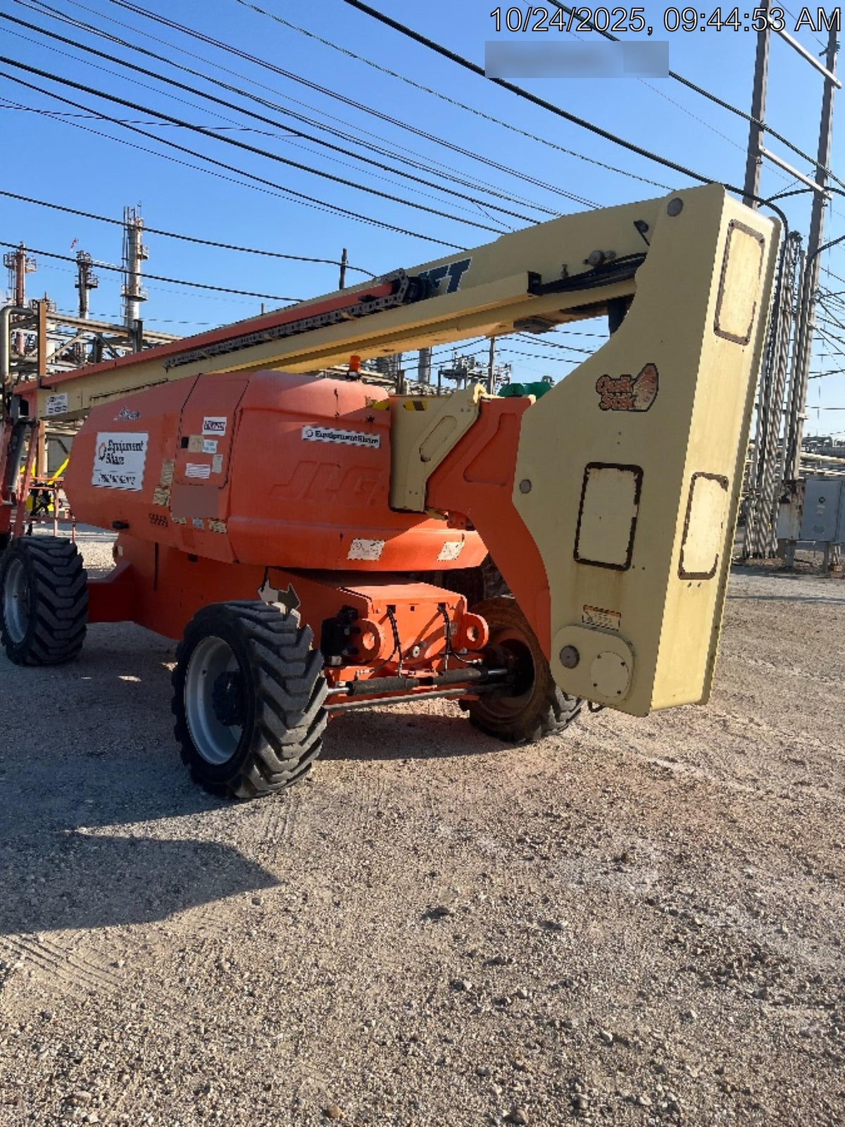 2020 JLG 800AJ