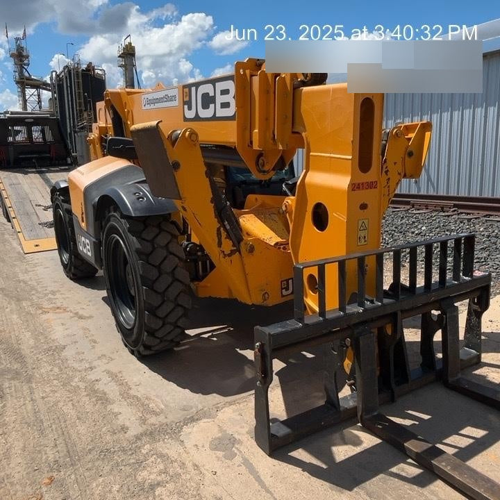 2022 JCB 510-56