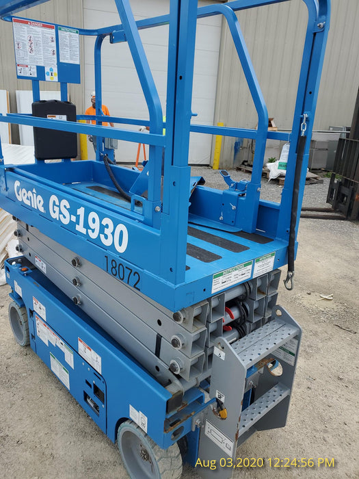 2018 Genie GS-1930 Genie GS-1930 w/Fixed Rail, Chain Entry