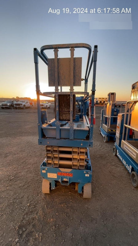 2020 Genie GS-1930 Solid Non Marking Tires, Beacon, Folding rails with half height swing gate, 800W Inverter