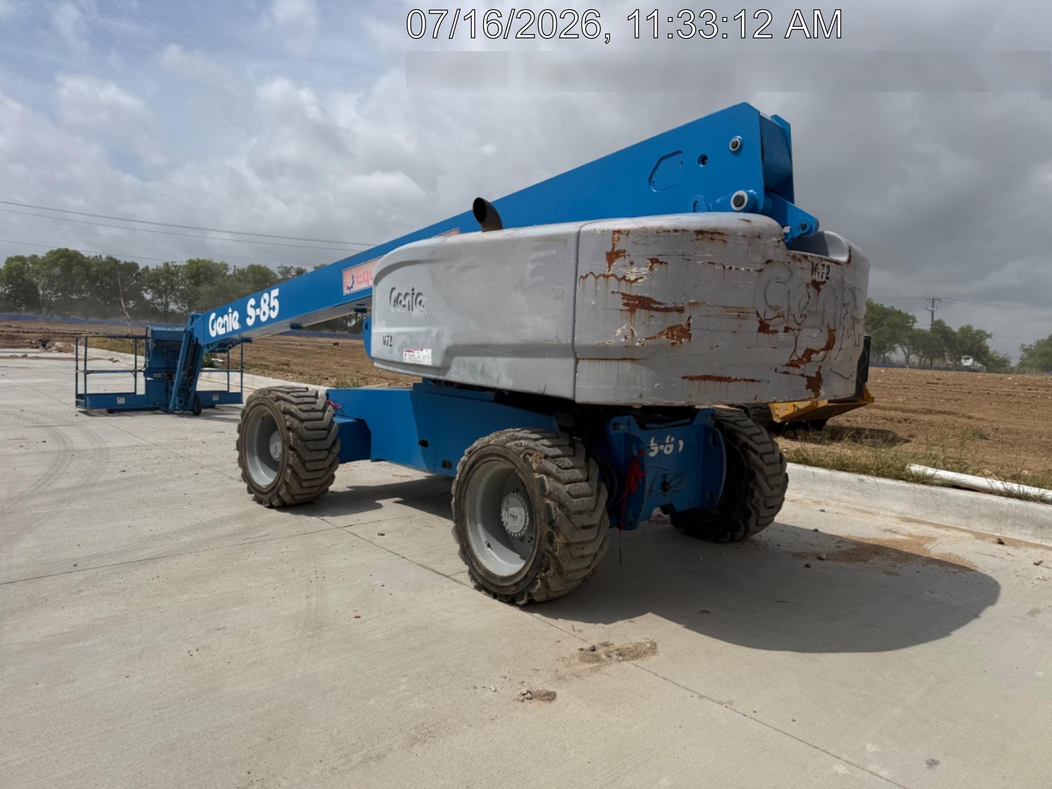 2016 GENIE S-85