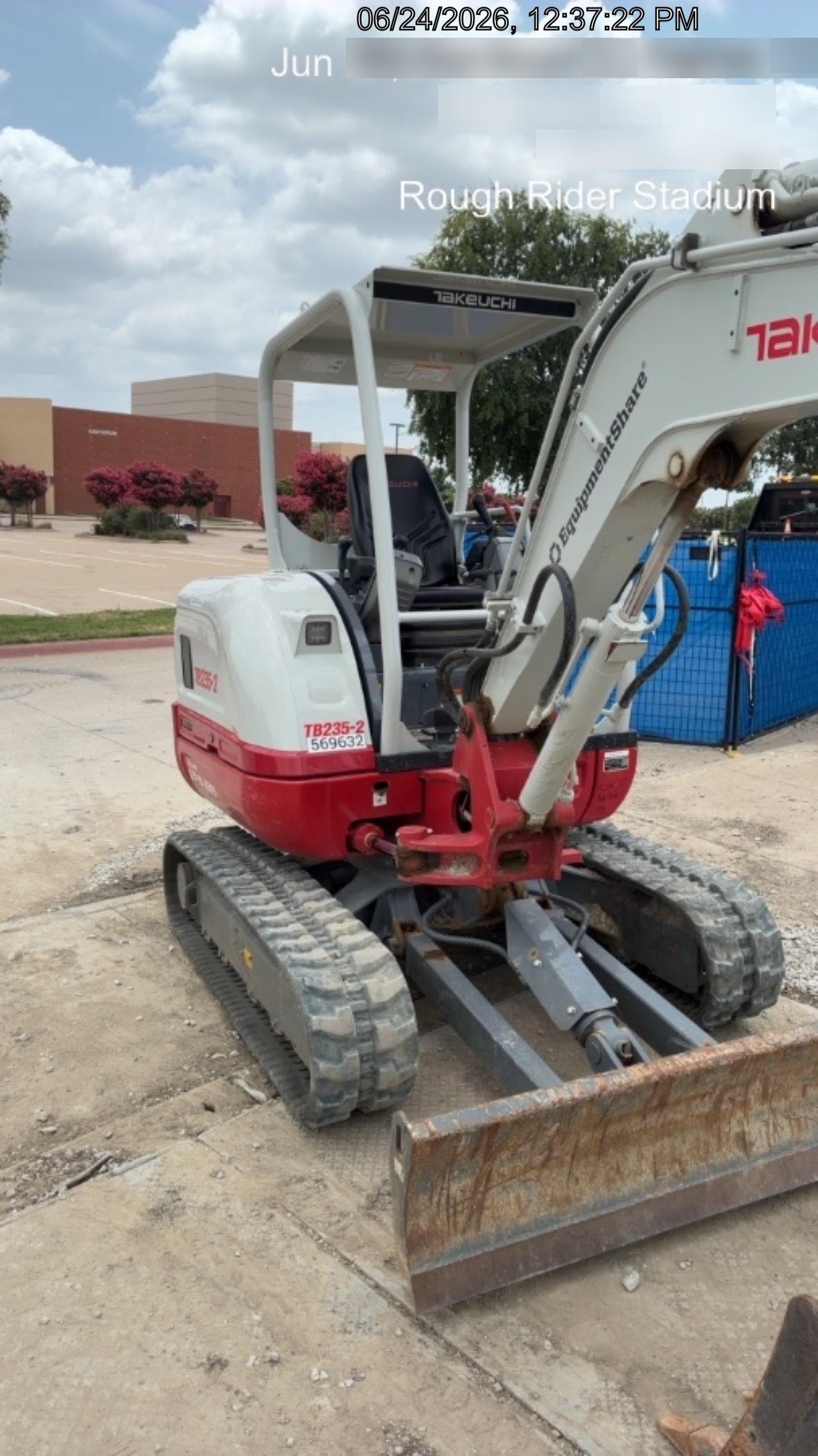 2025 TAKEUCHI TB235-2R
