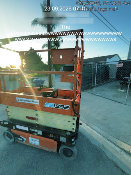 2022 JLG ES1932