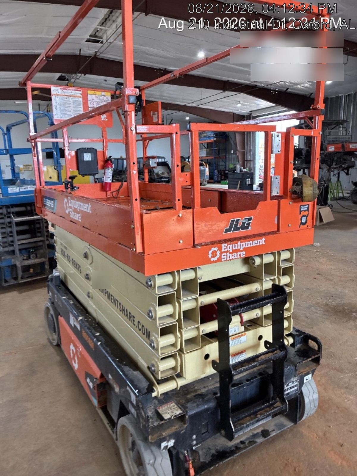 2025 JLG ES3246