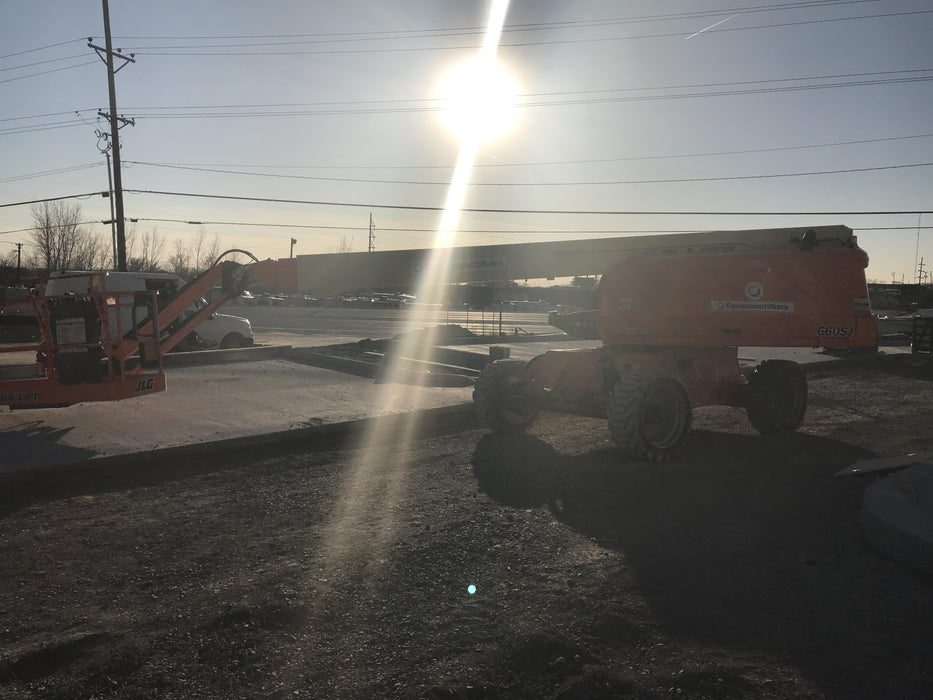 2019 JLG 660SJ