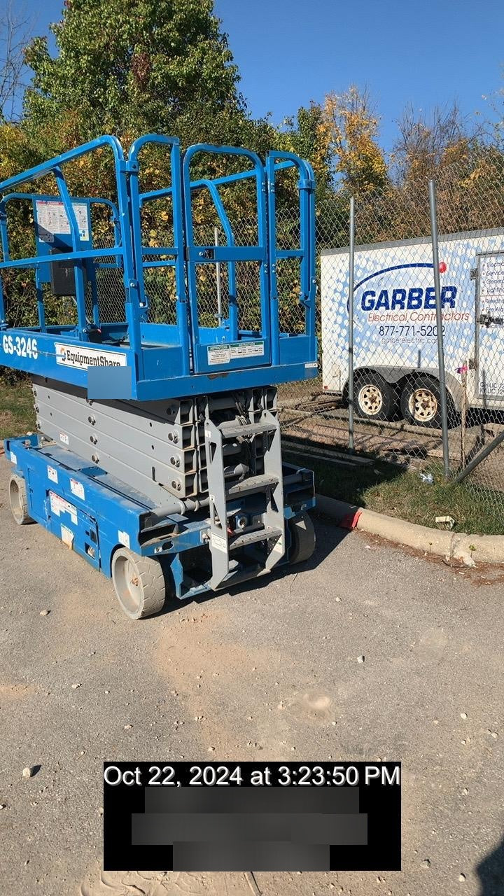 2018 GENIE GS-3246