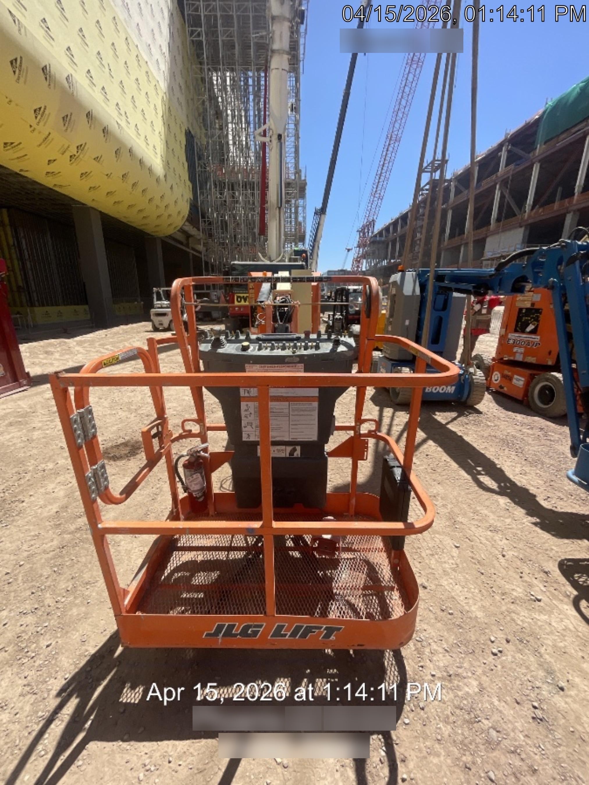 2019 JLG E300AJP