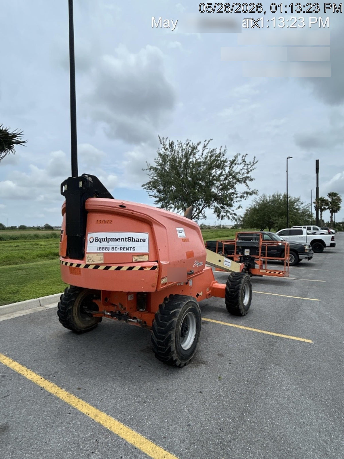 2021 JLG 400S