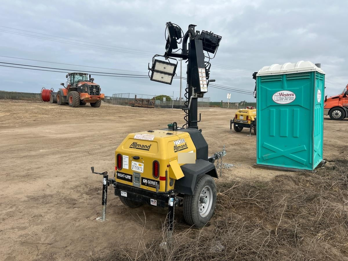 2022 Allmand NLV3GR (4) LED Light Fixture 350W, 23' Vertical Mast, 3kW Prime, Towable, ES Decals, T3