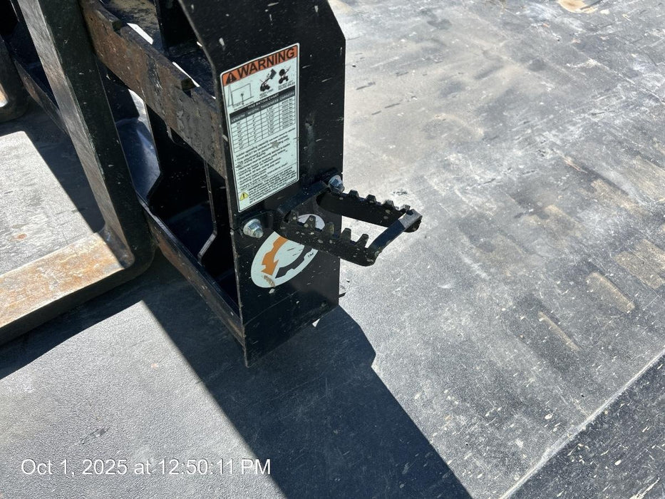 2022 ARROW MATERIAL HANDLING 48" Pallet Forks - Arrow