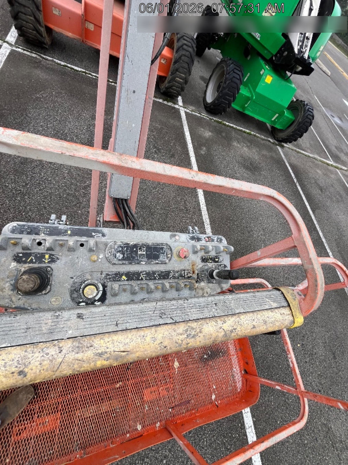 2019 JLG 600AJ
