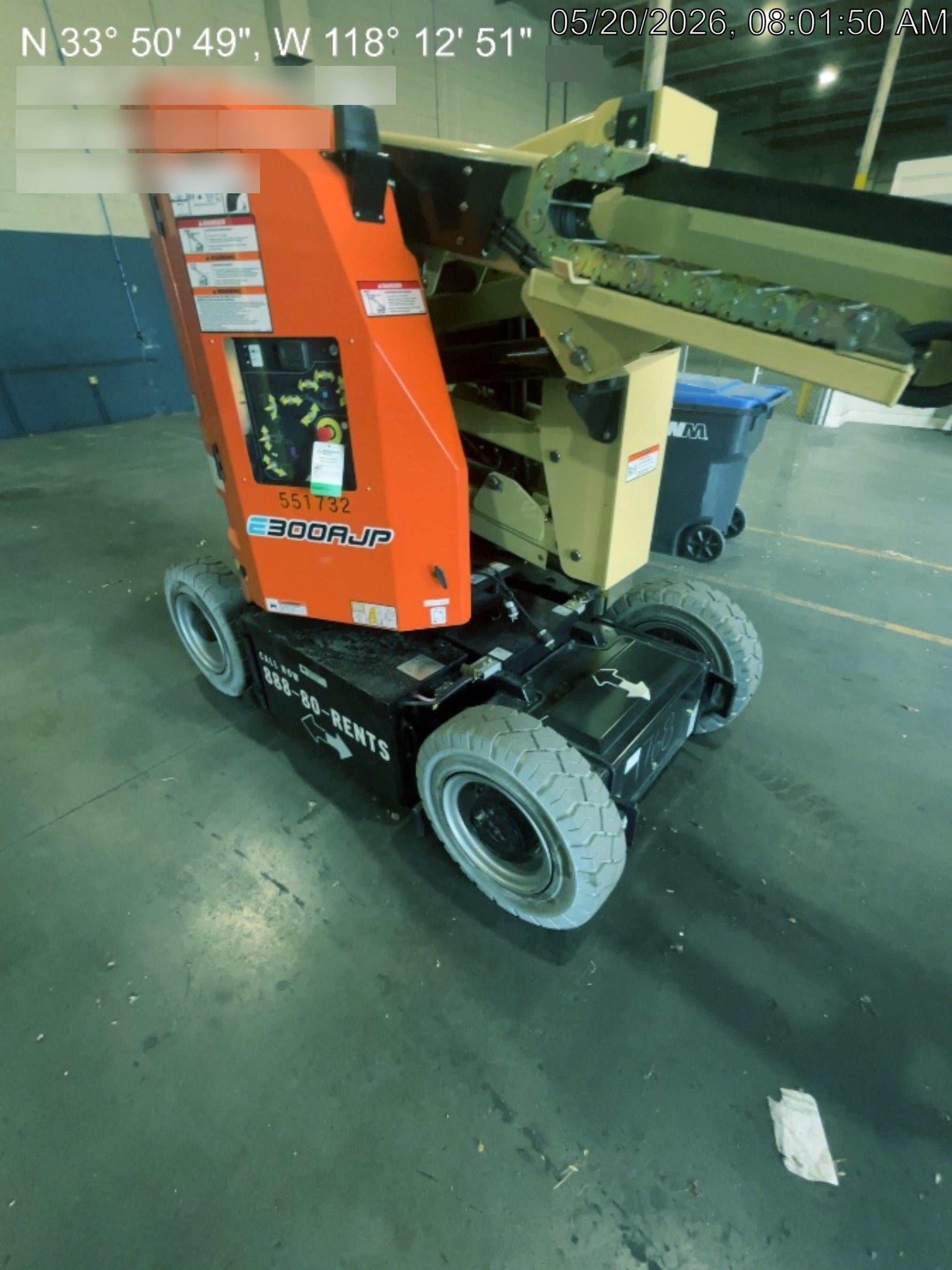 2025 JLG E300AJP