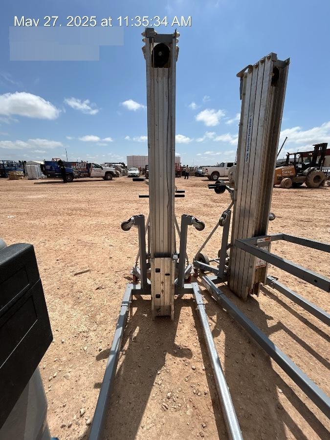 2023 GENIE SLC-24