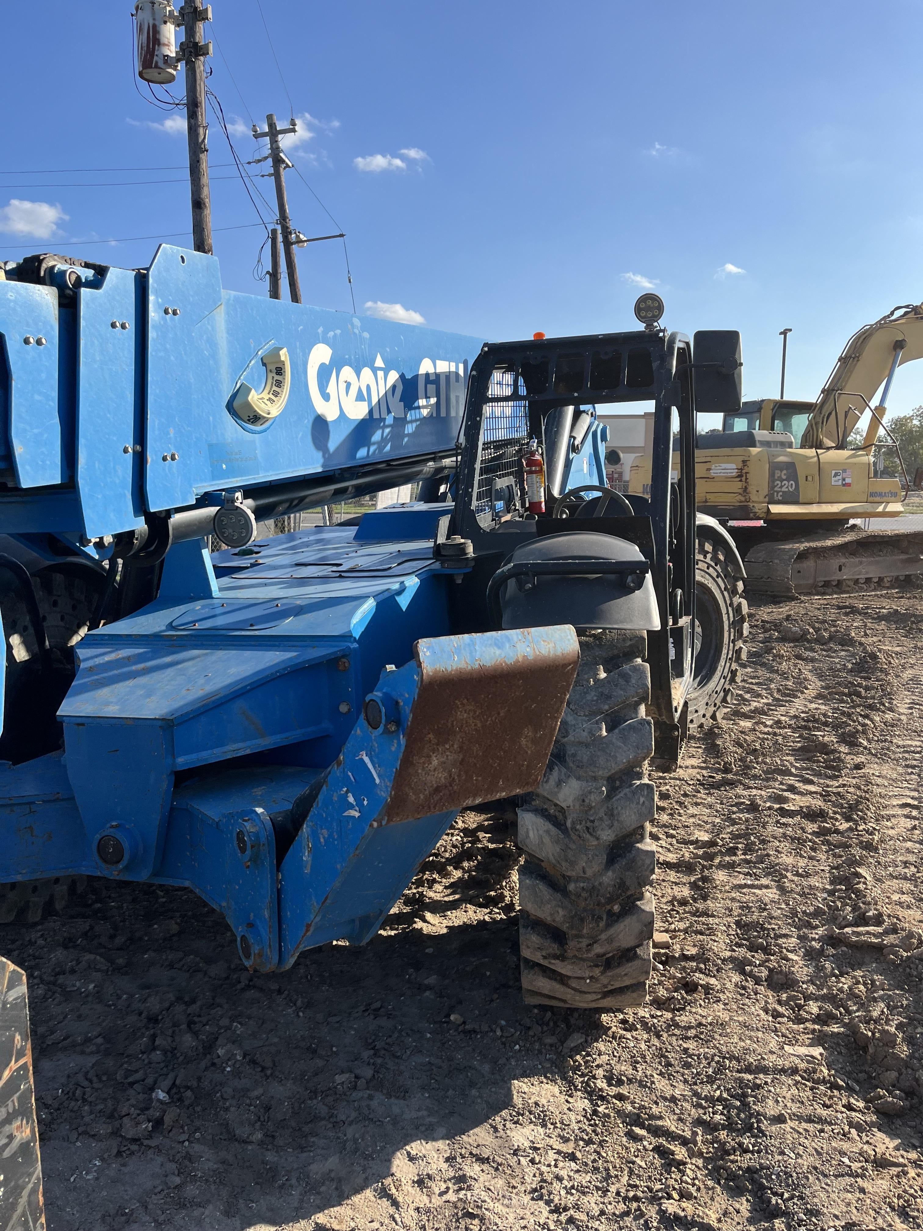 2017 Genie GTH-1056 Genie GTH1056, Solid Tires, 60" carriage, Open ROPS