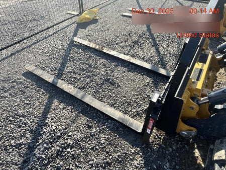 2025 ARROW MATERIAL HANDLING 72" Pallet Forks - Arrow