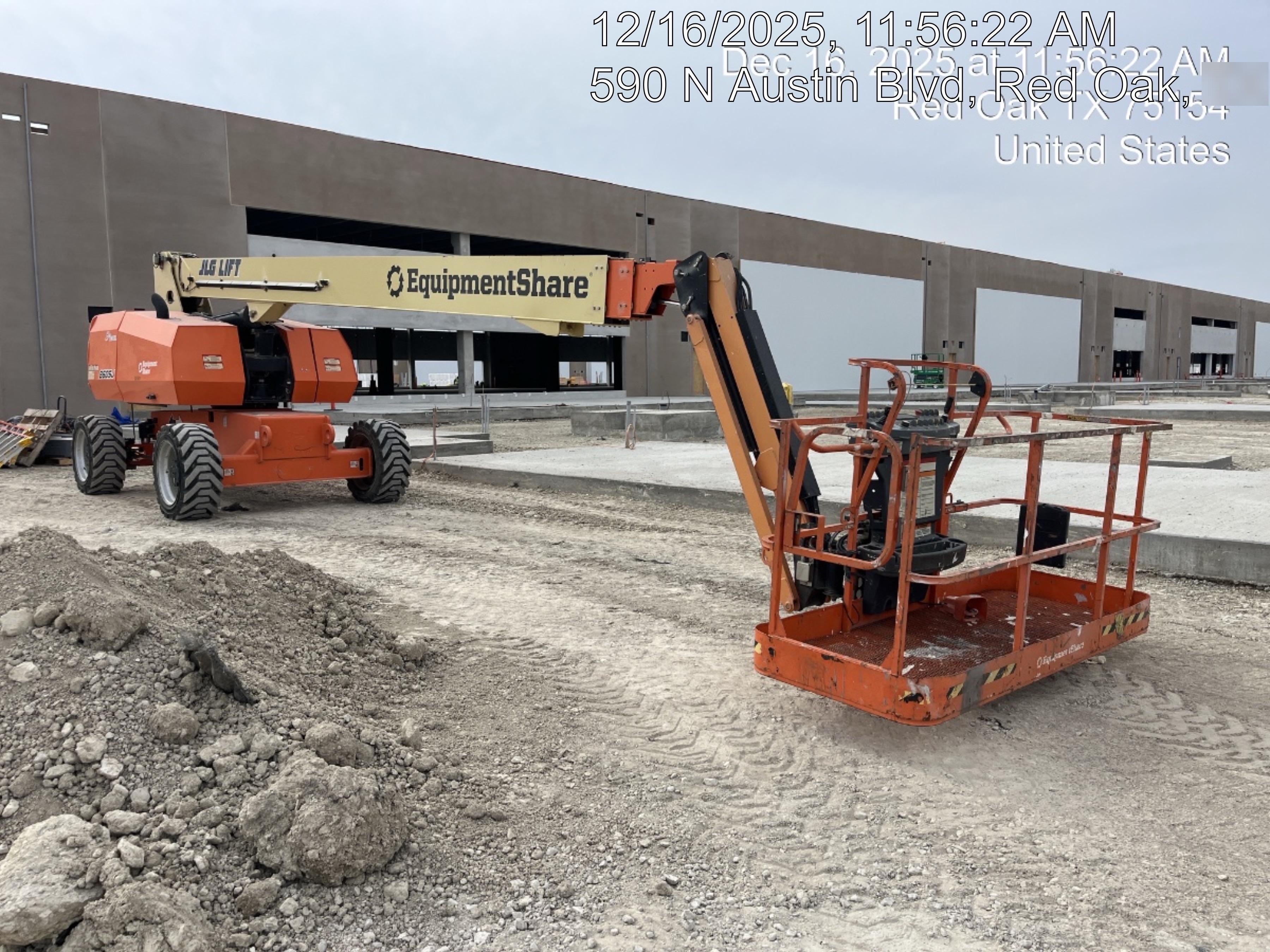 2022 JLG 860SJ