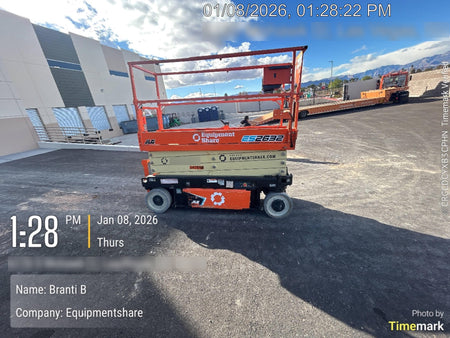 2022 JLG ES2632