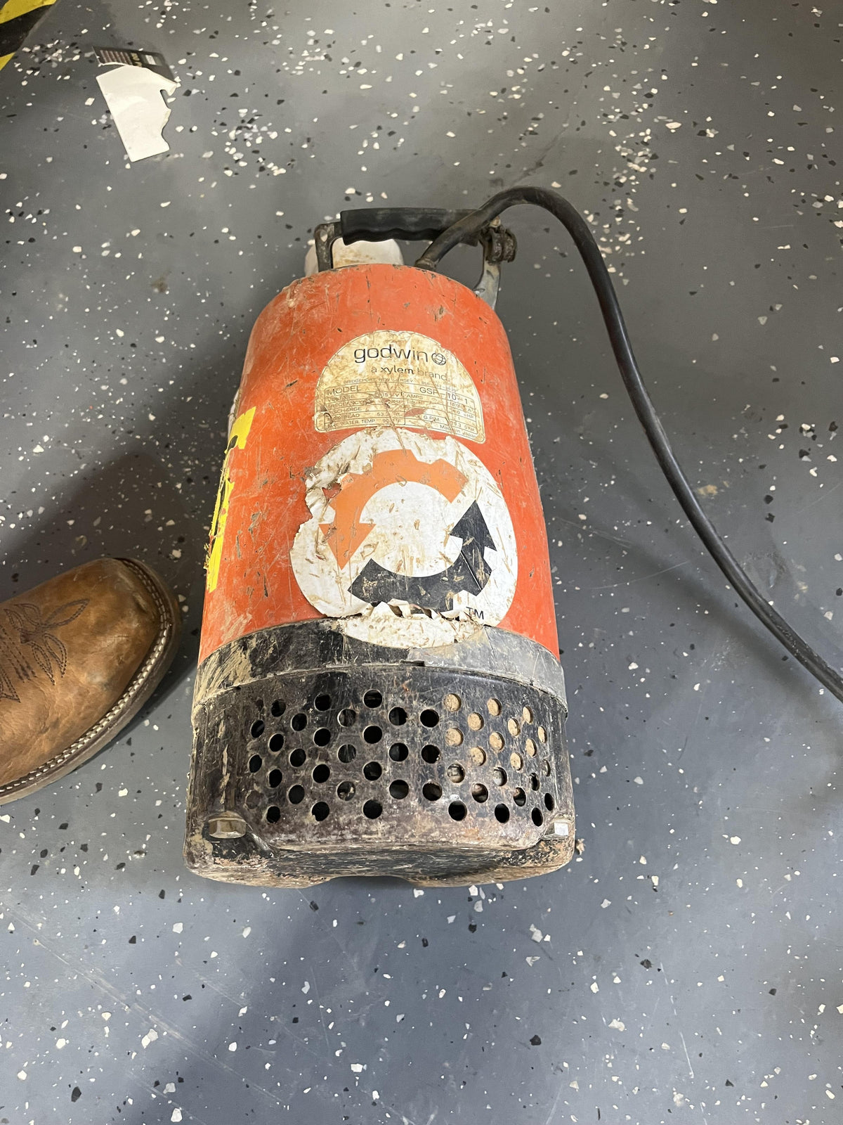 2021 XYLEM 2" Sub Pump