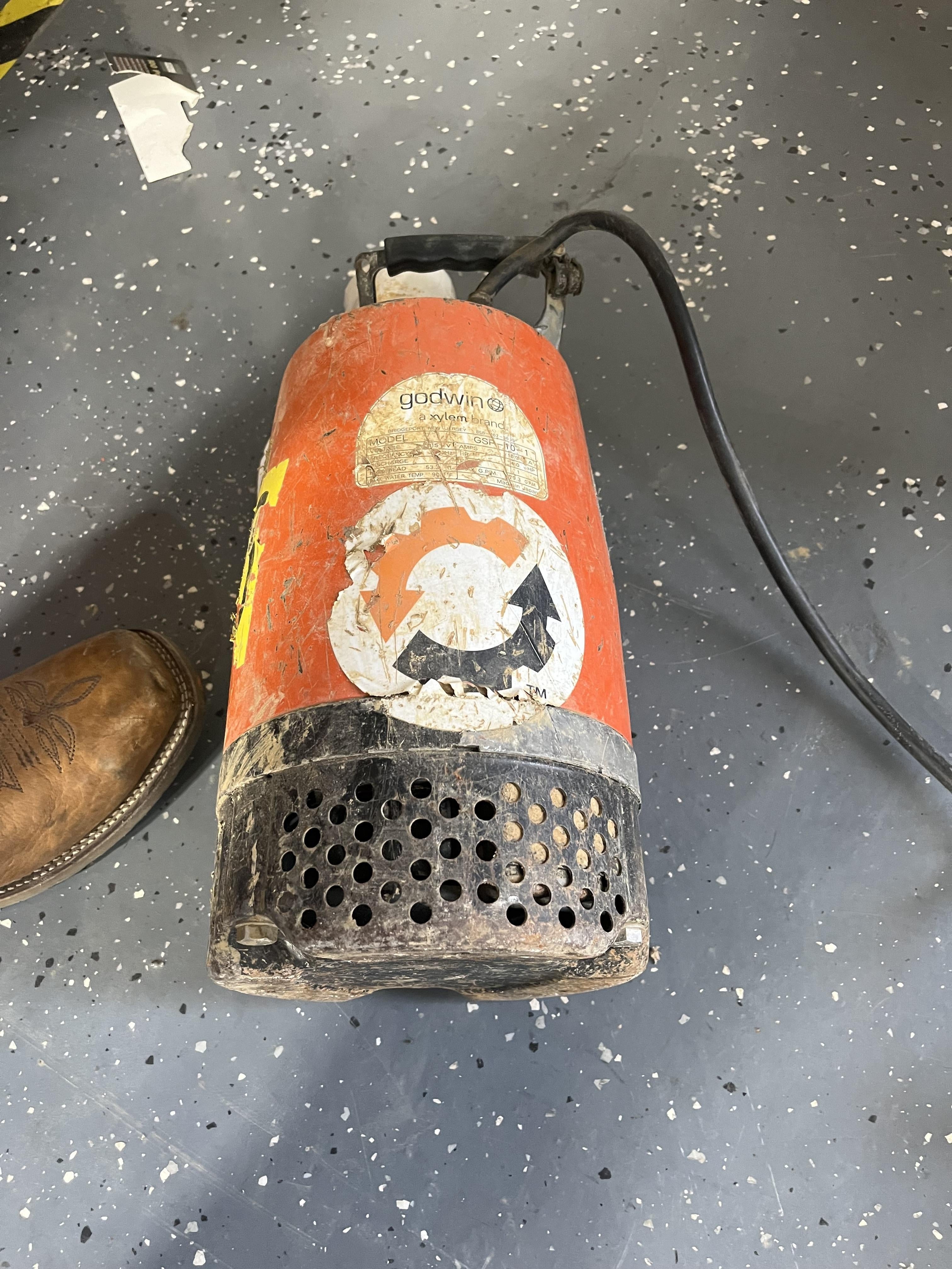 2021 XYLEM 2" Sub Pump