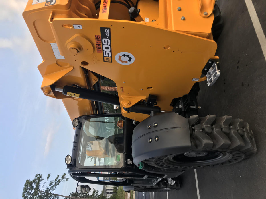 2020 JCB 509-42 Canopy, Solid Tires, Work Lights, Beacon, Aux Hydraulics, Back up Alarm, Lifting Eye, ES Decals