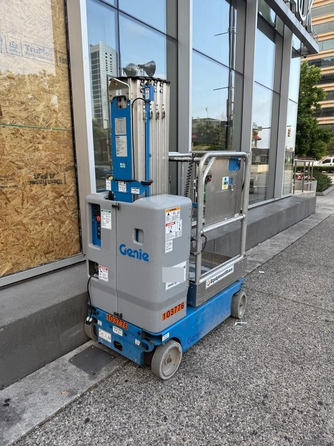 2020 GENIE GR-20