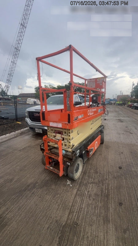 2023 JLG ES2632