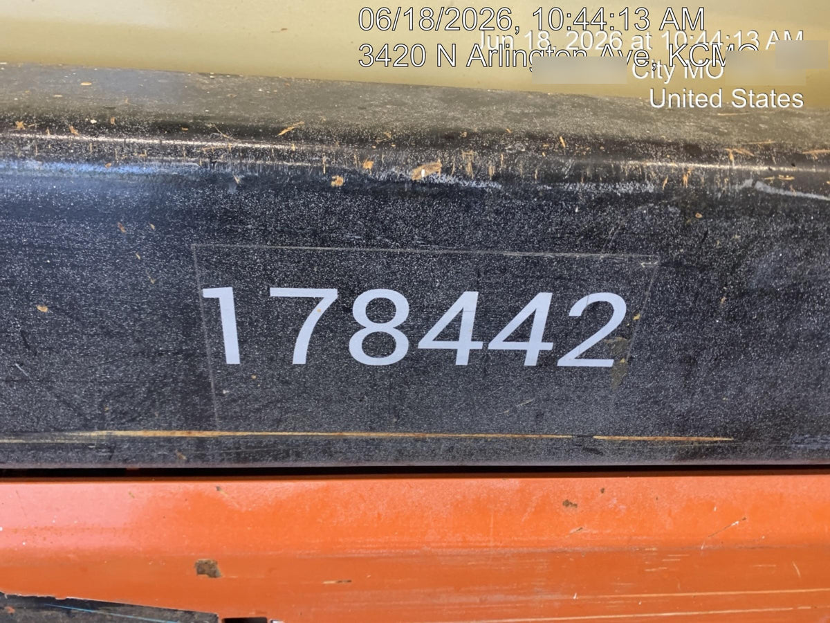 2021 JLG ES1932