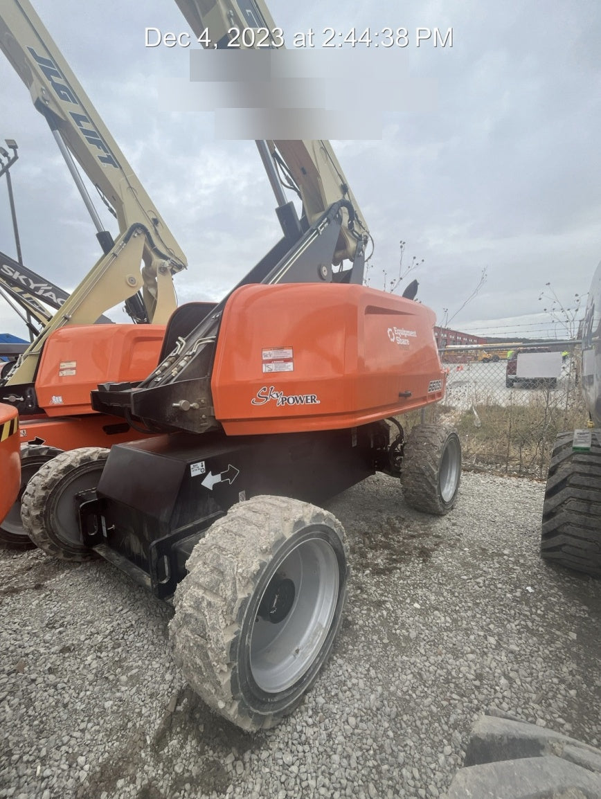 2023 JLG 660SJ