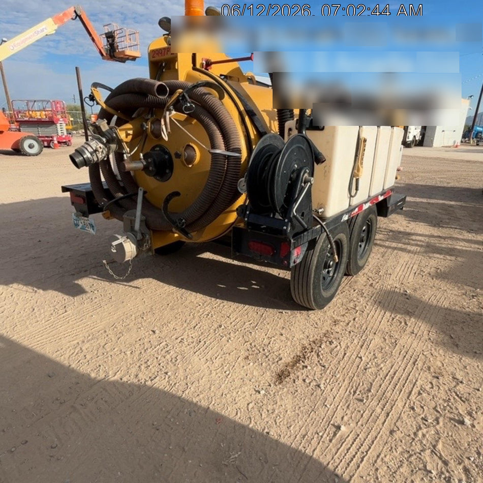 2023 Vac-Tron LP573XDT T4 Koehler Diesel Engine, 500 Gallon Debris Tank, x2 100 Gallon Water Tanks