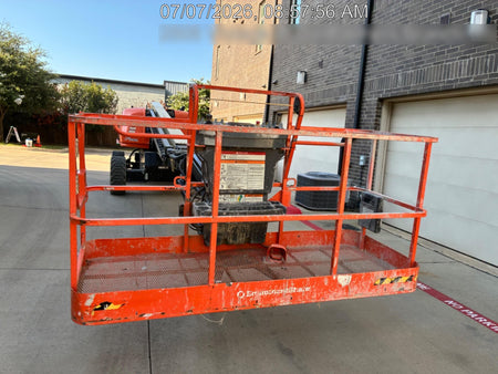 2023 JLG 660SJ