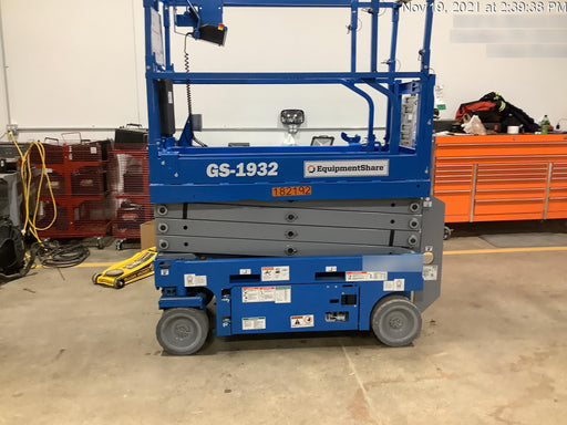 2021 GENIE GS-1932
