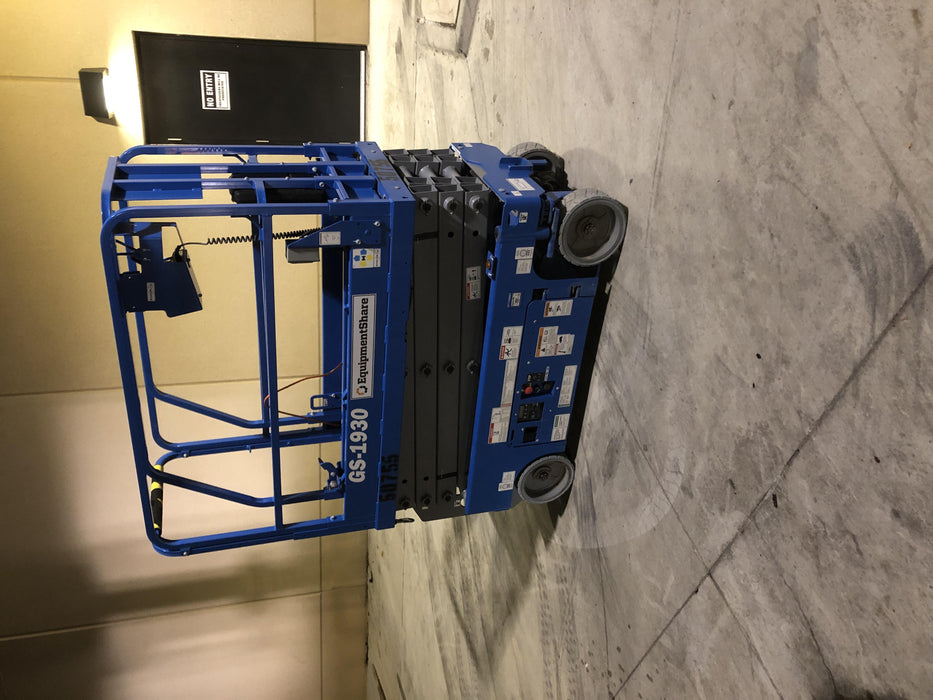 2019 Genie GS-1930 Fixed Rails with Chain Entry