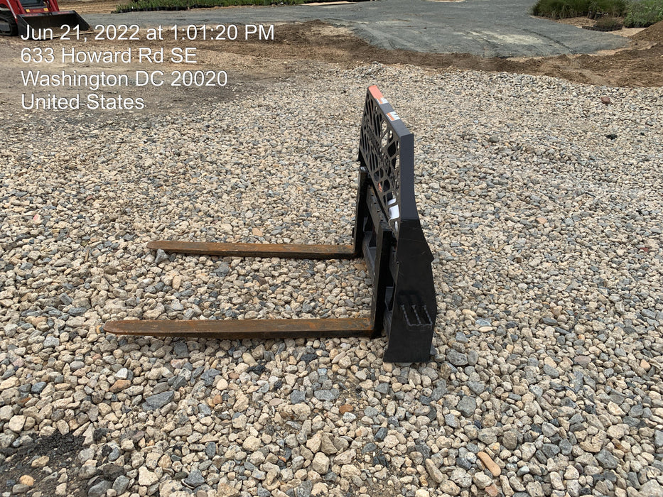 2022 PALADIN 48" Pallet Forks - Paladin