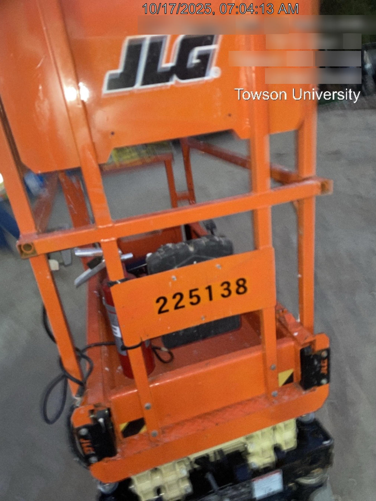 2022 JLG ES1330L