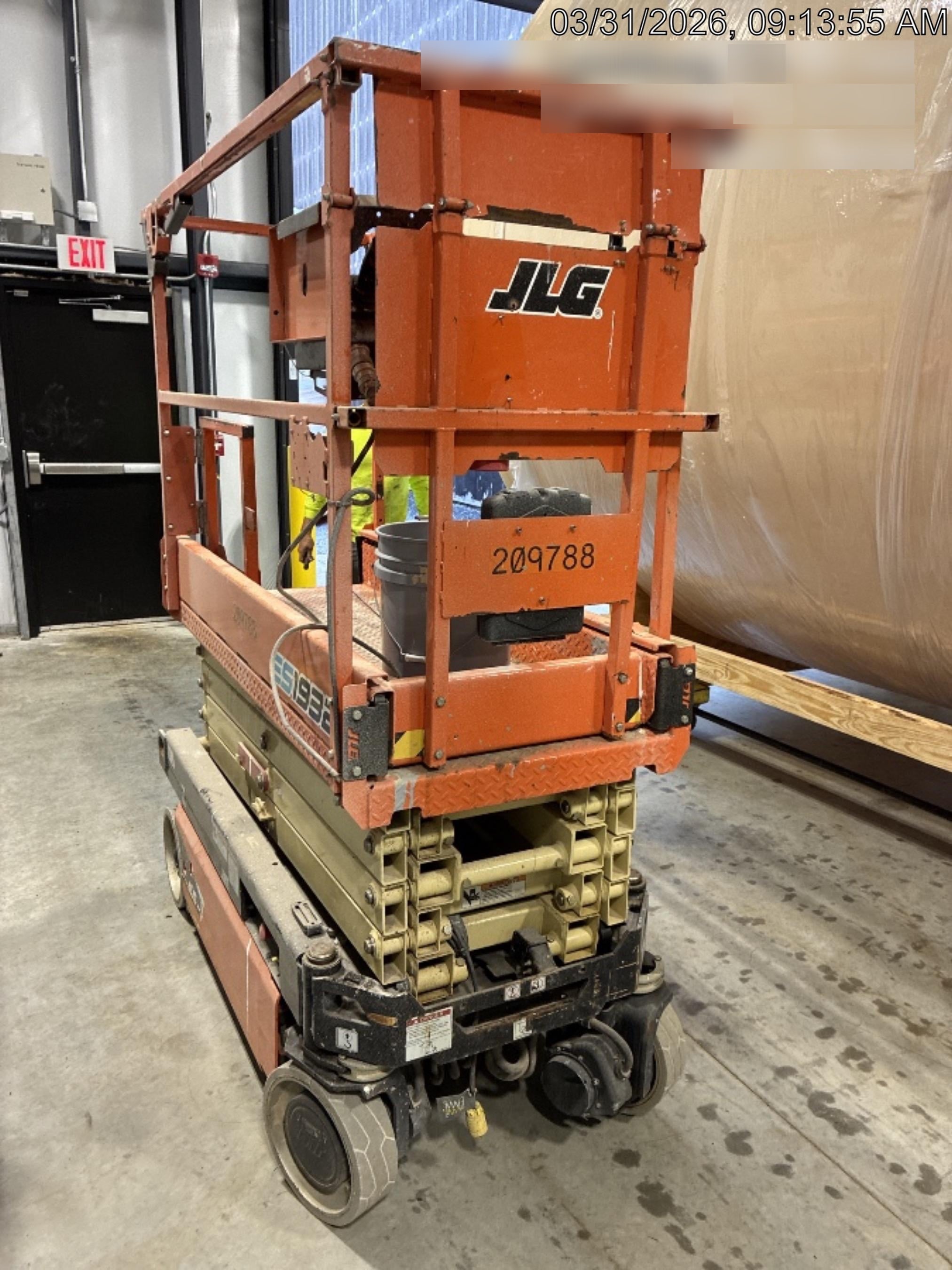 2022 JLG ES1932
