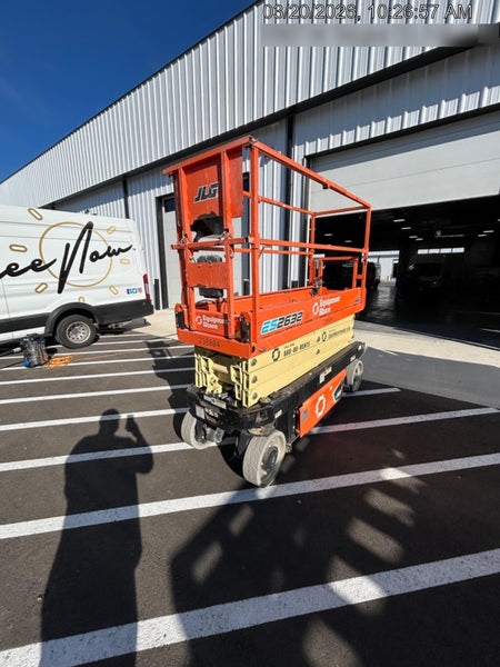 2022 JLG ES2632
