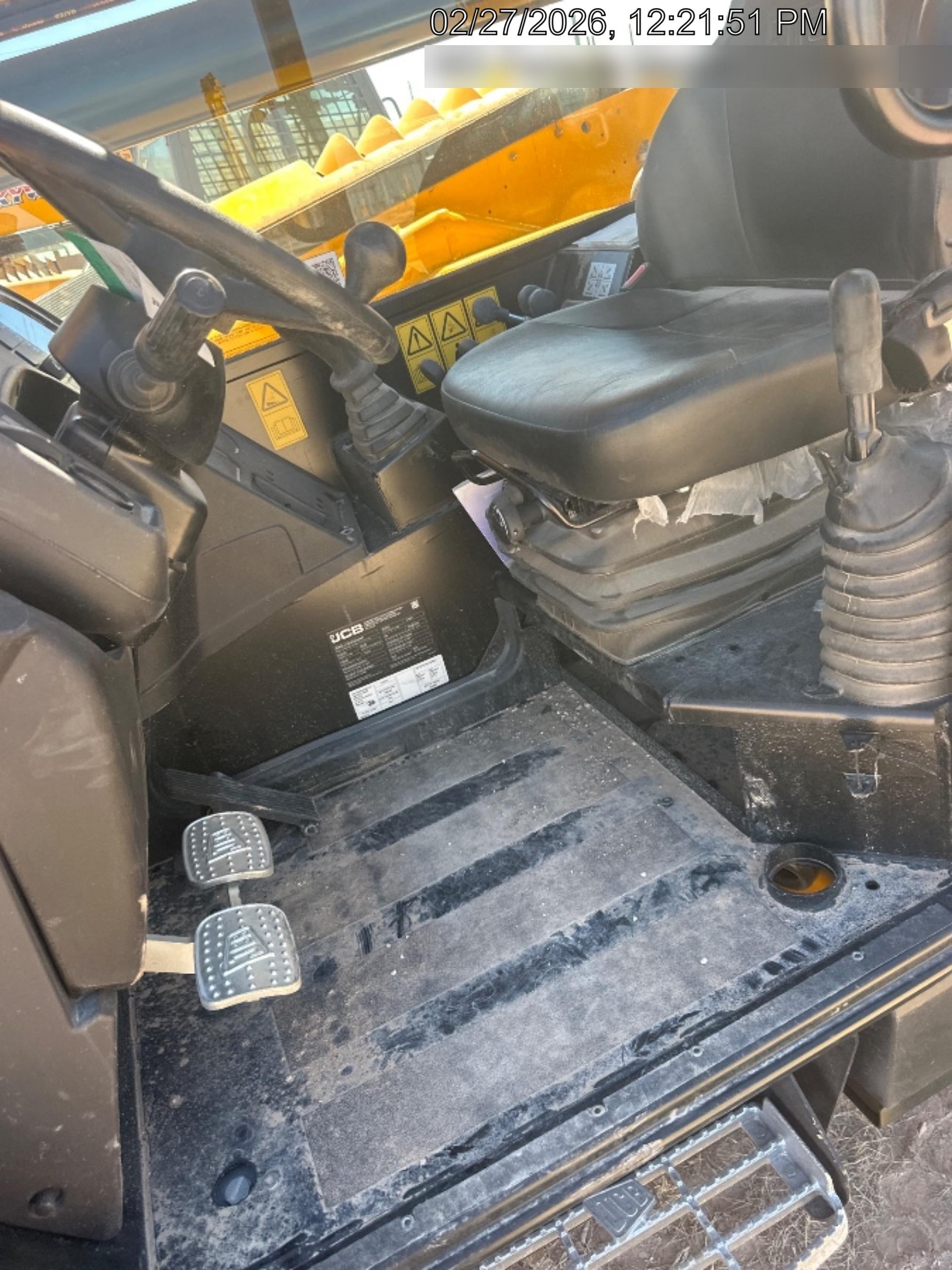 2025 JCB 512-56