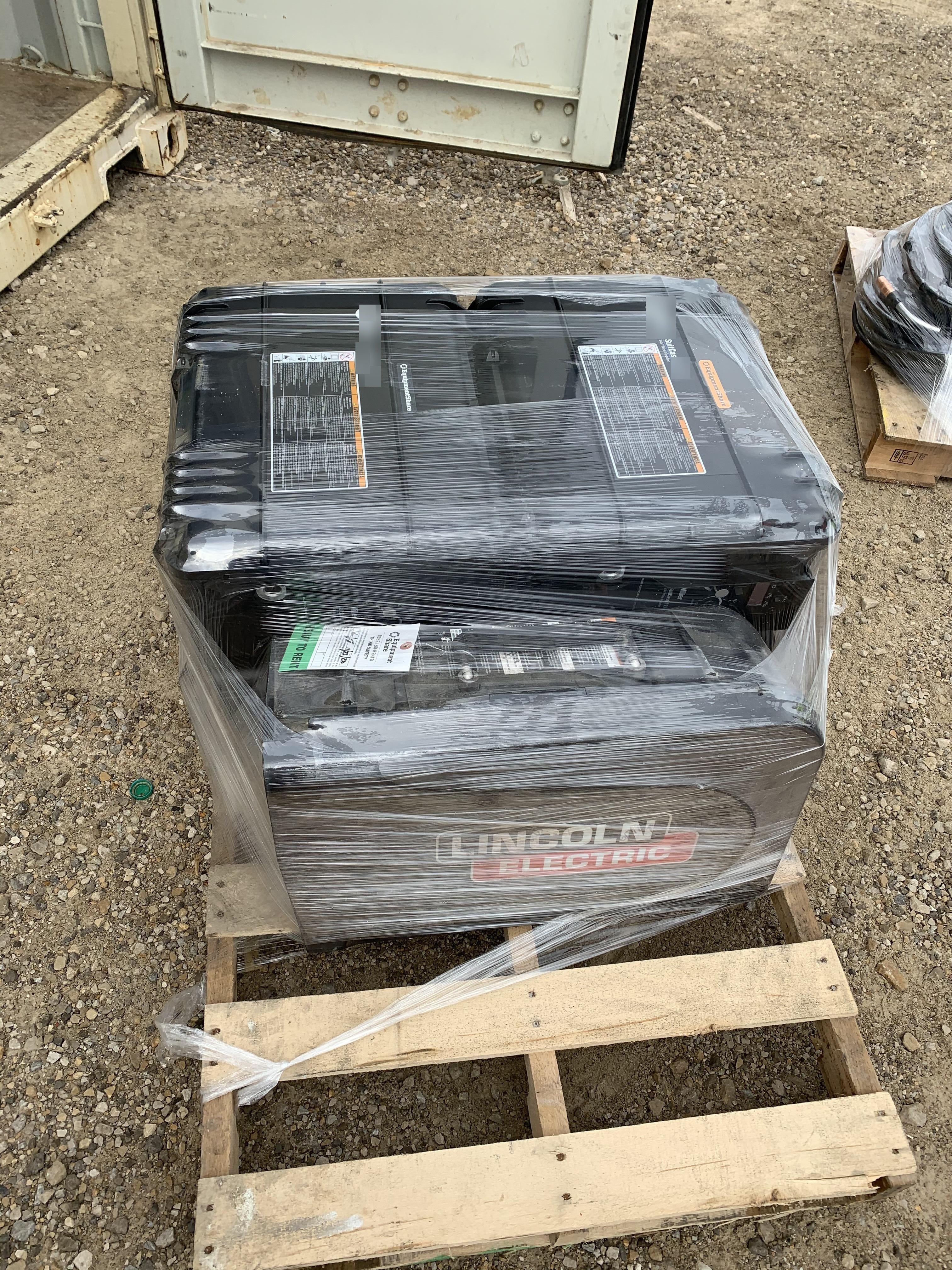 2021 MILLER ELECTRIC SUITCASE 12RC