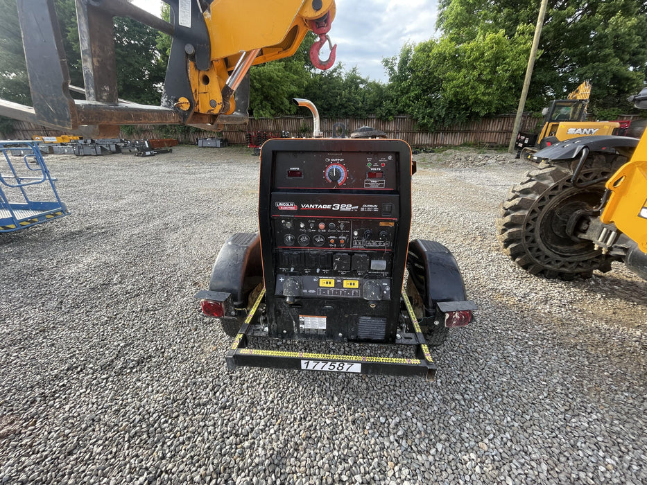 2021 Lincoln Electric Vantage 322 Vantage 322 Ready Pak 3 w/ Decals, ORANGE (includes trailer, cable rack, fender light kit) NO Telematics