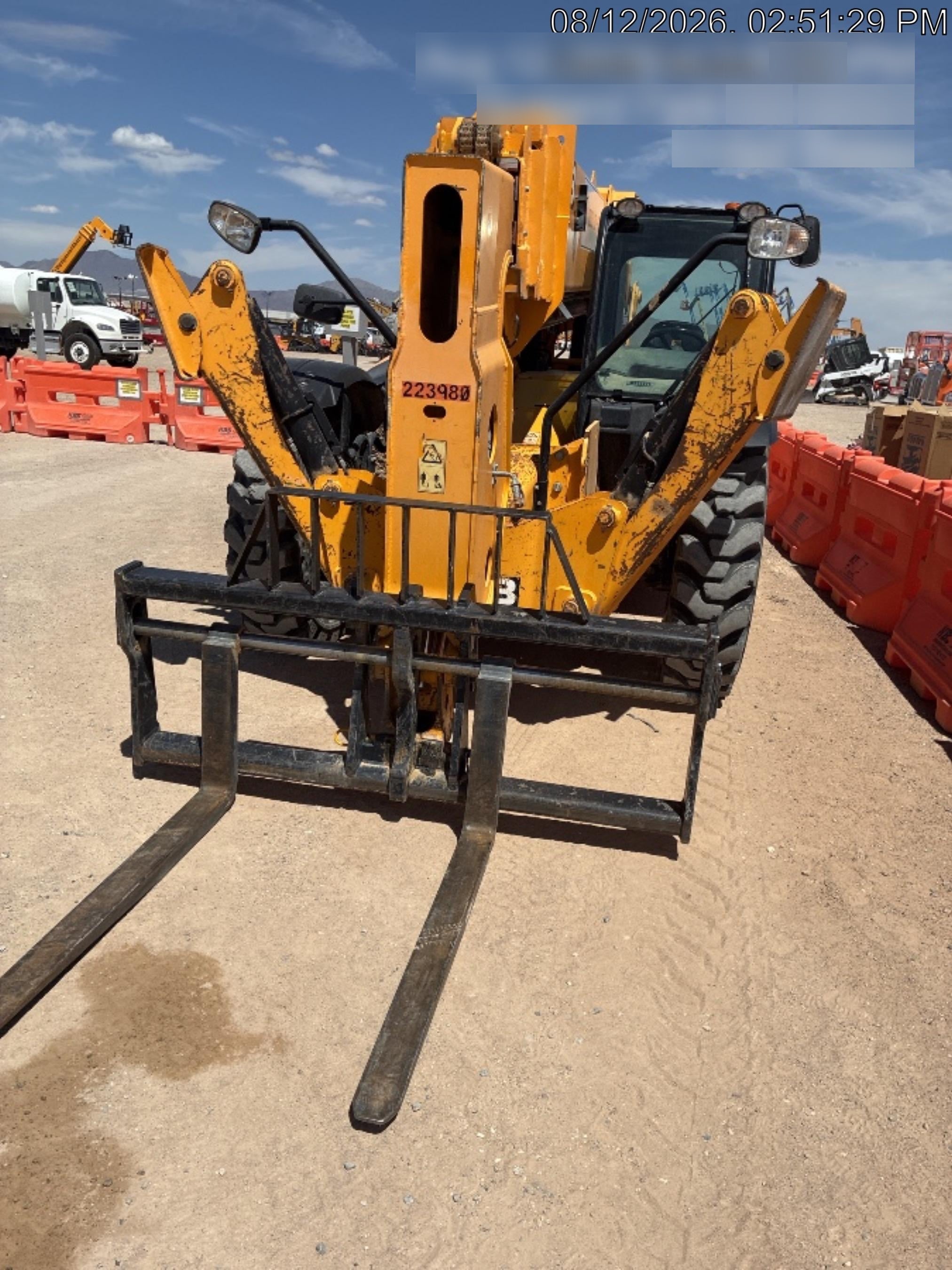 2022 JCB 512-56